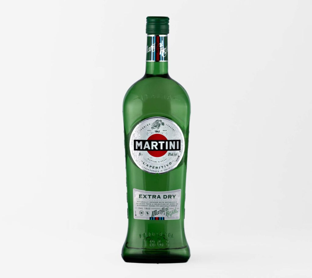 Vinos-casasanti-marbella-destilados-vermouth-martini-dry.jpg